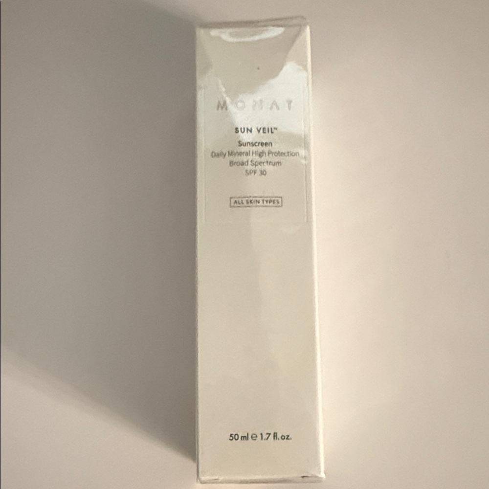 Momay Sun Veil SPF 30 Mineral Sunscreen – White Daily Shield